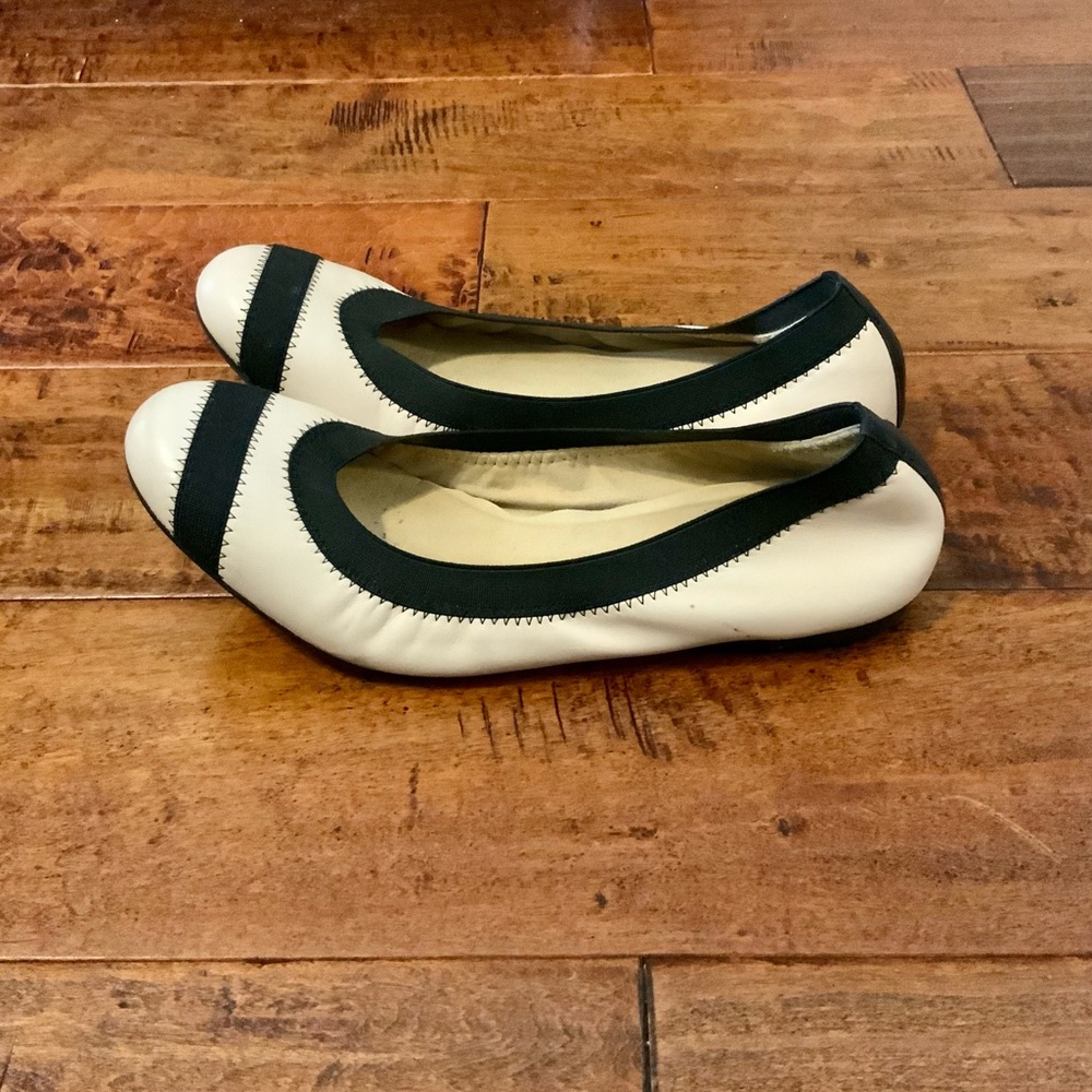 Stuart Weizmann ballet flats